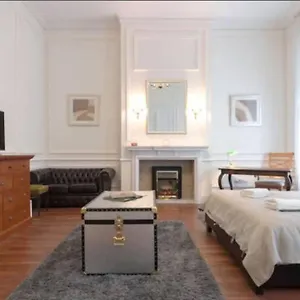 https://luxury-art-deco-suite-close-to-museum-of-fine-arts.inbudapesthotels.com